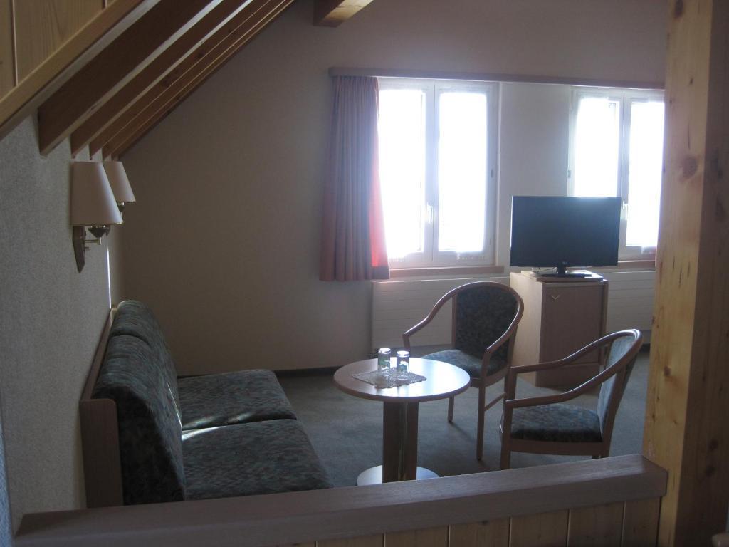 Hotel Des Alpes Realp Номер фото